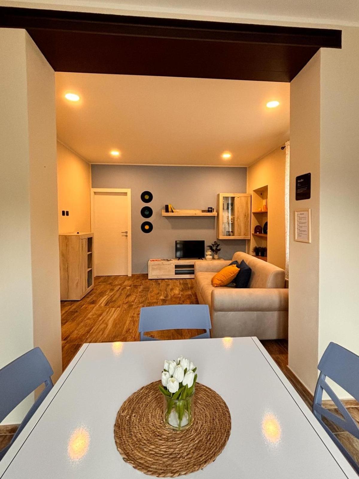 La Casa Di Zia Maria Apartment Boves Luaran gambar